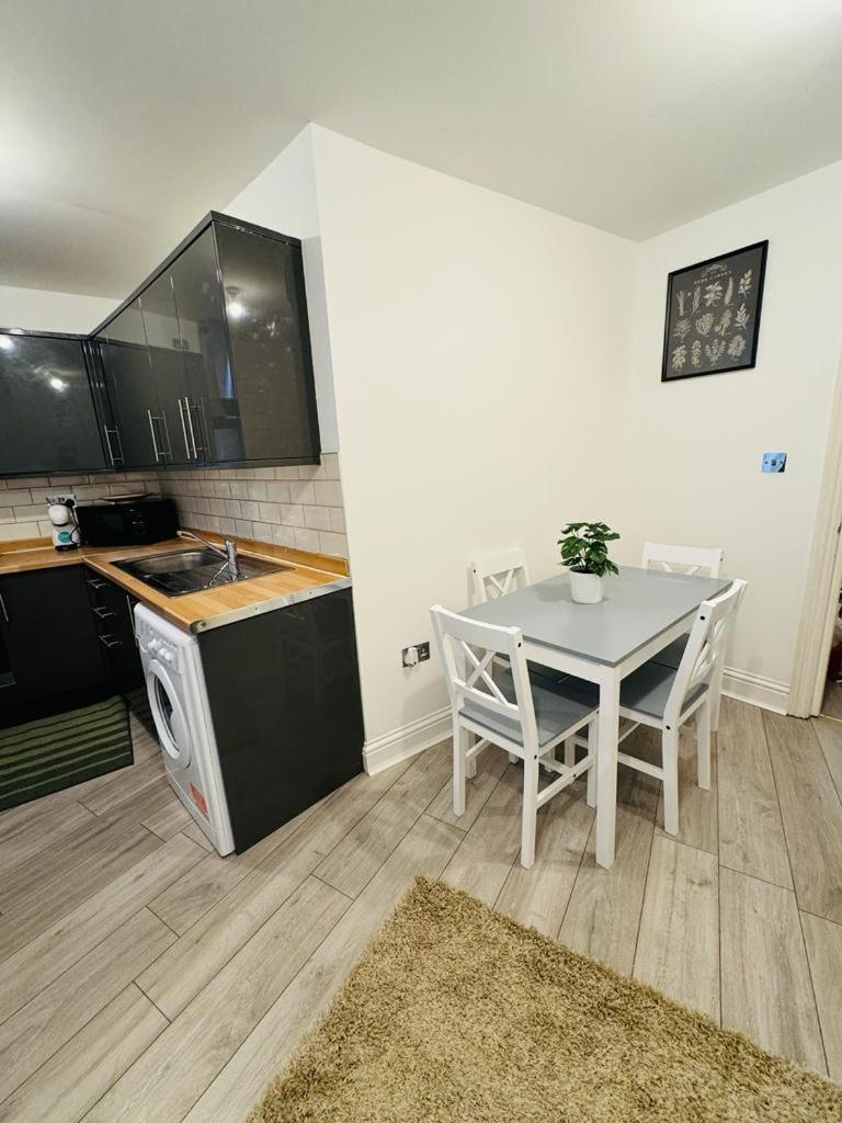 Willesden J Guest Home 4 Londýn Exteriér fotografie